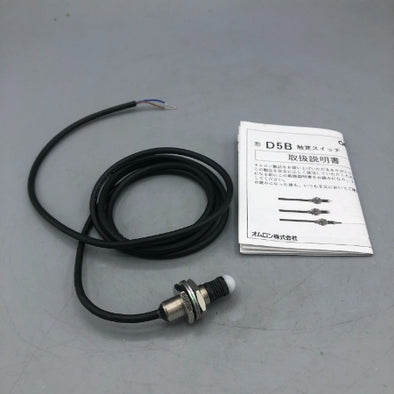 オムロン 触覚スイッチ D5B-8011