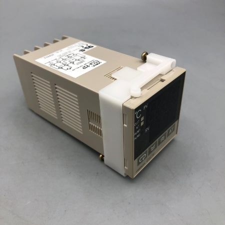 オムロン 電子温度調節器 E5CW-R2P　