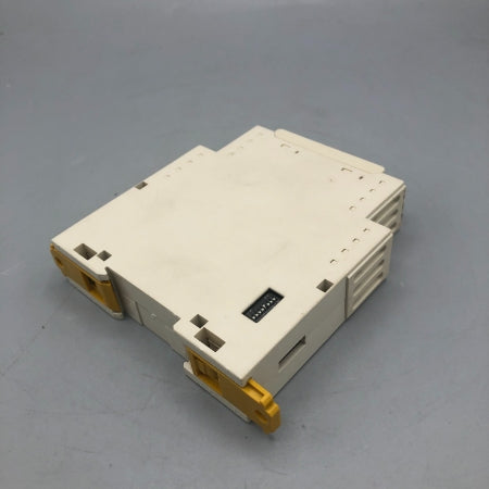 オムロン 温度警報器 K8AB-TH11S　100-240VAC　A1/A2 5VA 50/60Hz