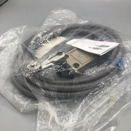オムロン 小形リミットスイッチ D4C-1420