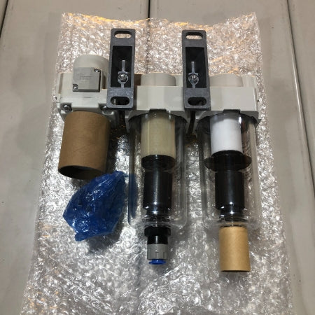 SMC エアコンビネーション AC40C-04CM-B