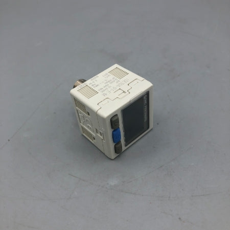 SMC 高精度デジタル圧力スイッチ ISE30A-01-E-M