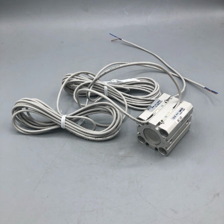 SMC 薄型シリンダ CDQSB20-15DC-M9BWL