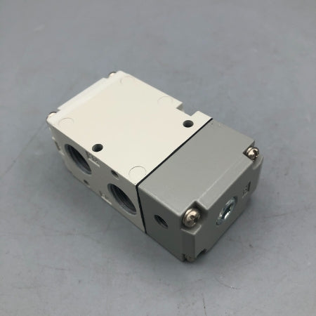 SMC 3ポートエアオペレートバルブ VPA342-1-02A