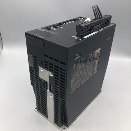 キ－エンス 三相AC200～240V 1.5kWモータ用サーボアンプシステム SV2-150L2