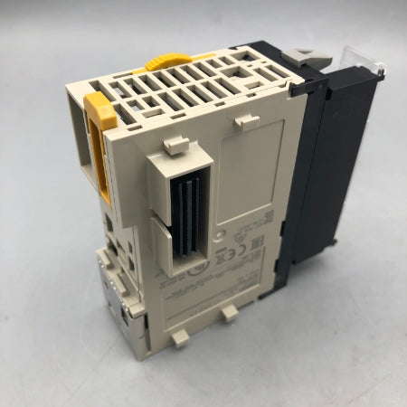 オムロン プログラマブルコントローラ CJ1W-ID211