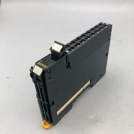 オムロン デジタル出力ユニット NX-OD4256