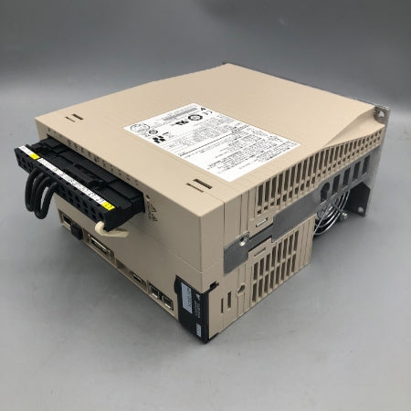 安川電機 アナログ電圧・パルス列指令形サーボパック SGDV-120A21A