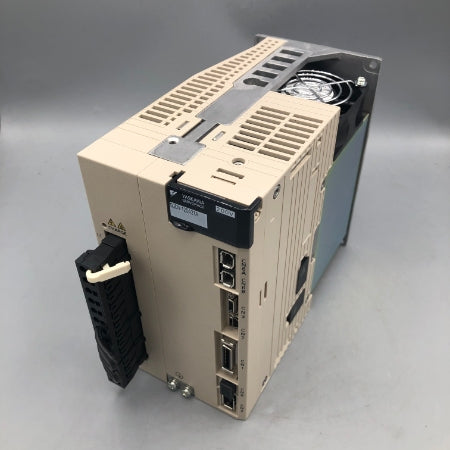 安川電機 アナログ電圧・パルス列指令形サーボパック SGDV-120A21A