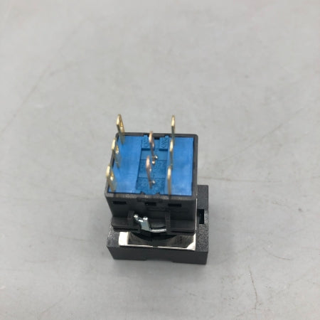 IDEC 照光押ボタンスイッチ（ピュアホワイト） LB4L-M1T24PW