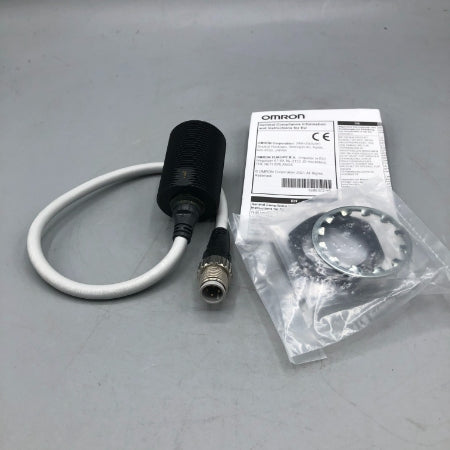 オムロン スパッタ対策タイプ近接センサ E2EQ-X10D1G-M1GJ-T 0.3M