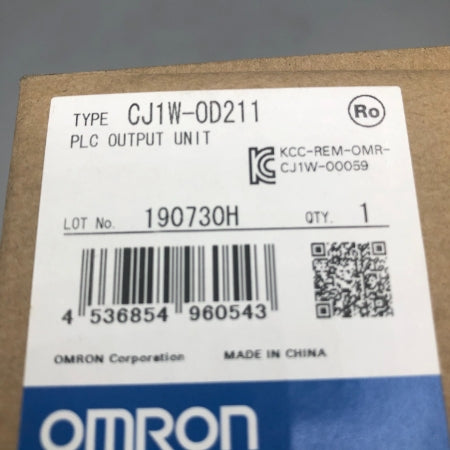 オムロン 出力ユニット CJ1W-OD211