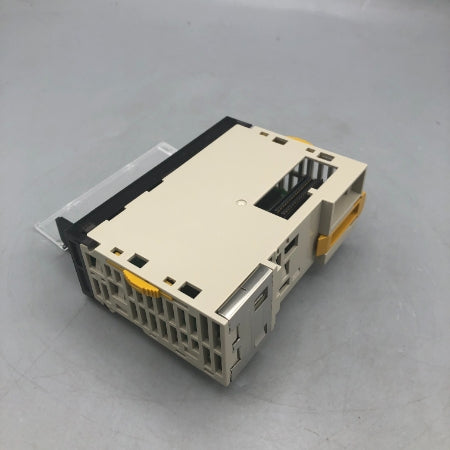 オムロン 出力ユニット CJ1W-OD211