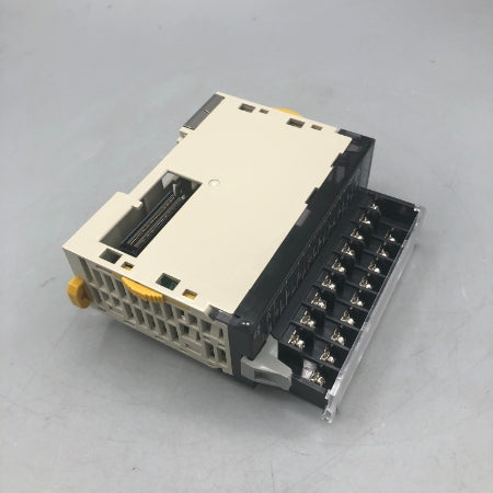 オムロン 出力ユニット CJ1W-OD212