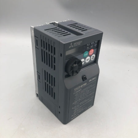 三菱電機 インバータ FR-D720-0.1K