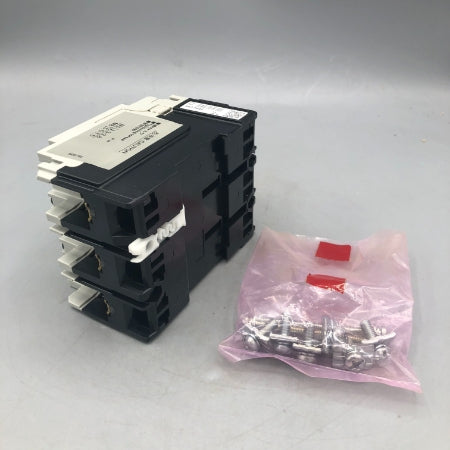 富士電機 一般配線用遮断器 BW32SAG 3P 5A