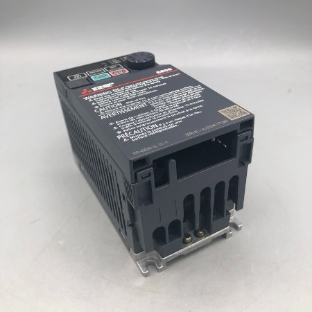 三菱電機 インバータ FR-E820-0.1K-1