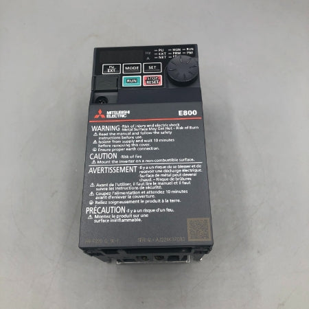 三菱電機 インバータ FR-E820-0.1K-1