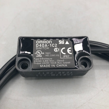 オムロン 小形非接触式ドアスイッチ D40A-1C2