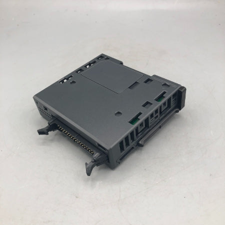 キーエンス 拡張入出力ユニット 32点タイプ コネクタタイプ 入力16ﾃﾝ トランジスタ出力16点 KV-NC16EXT