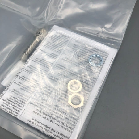 スタンダードタイプ近接センサ OMRON E2E-X4MD1-M1G