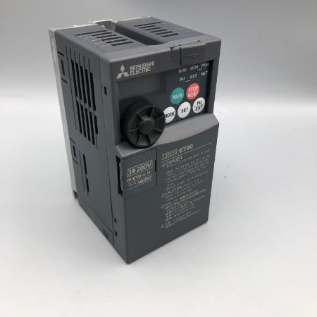 インバータ 三菱電機 FR-E720-0.1K